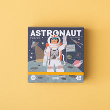 Charger l'image dans la galerie, Puzzle Pocket Astronaut - 36 pièces