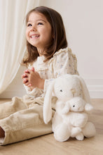 Charger l'image dans la galerie, Peluche Lapin Maman & Bébé Frankie Marshmallow - 30cm