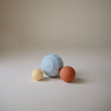 Charger l'image dans la galerie, Lot de 3 balles sensorielles - Powder blue