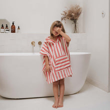 Charger l'image dans la galerie, Poncho de Bain Suzon - Strawberry (1/3 ans)