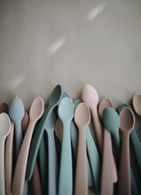 Charger l'image dans la galerie, Lot de cuillères bébé en silicone - Stone / Cloudy Mauve