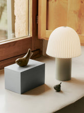 Charger l'image dans la galerie, Lampe rechargeable Fill - Cashmere
