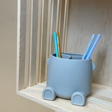Charger l'image dans la galerie, Pot à crayons en silicone Leonora - Bleu
