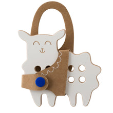 Charger l'image dans la galerie, Jouet à lacer - Mania le petit Mouton
