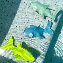 Charger l'image dans la galerie, Jouets de plongée - Requin

