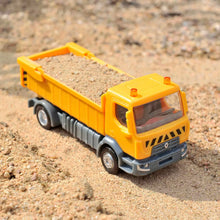 Charger l'image dans la galerie, Camion Benne Renault Truck
