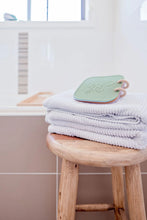 Charger l'image dans la galerie, Livre de Bain en Silicone
