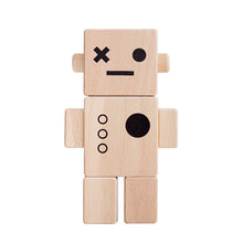 Charger l'image dans la galerie, Robot en bois
