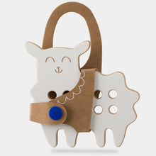 Charger l'image dans la galerie, Jouet à lacer - Mania le petit Mouton
