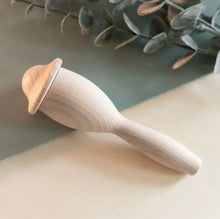Charger l'image dans la galerie, Hochet créatif en bois
