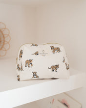 Charger l'image dans la galerie, Trousse de toilette Jade - Tigre Sauge
